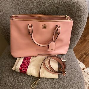 Tory Burch Robinson Tote (Pre owned)
